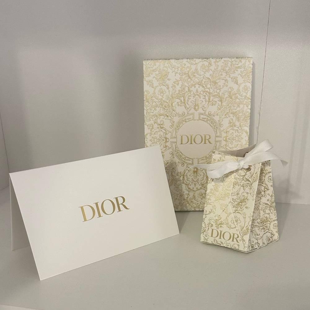 Dior Holiday 2023 Gift Boxes and Envelope